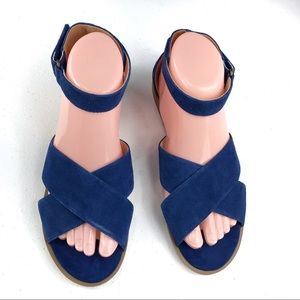 Susina Strappy Blue Flat Sandals Size 7M